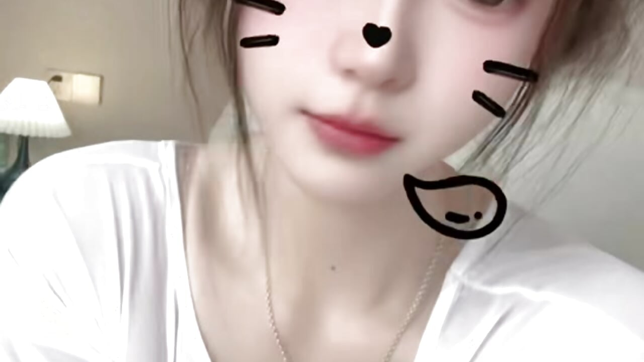 喜欢被守护的感觉 - video by CeeKie cam model