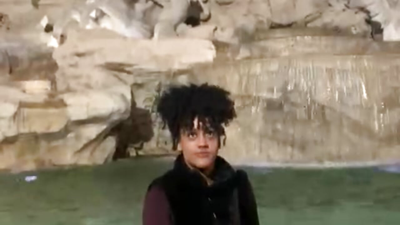 around the world ✨ - відео від вебкаммоделі OnlyGia