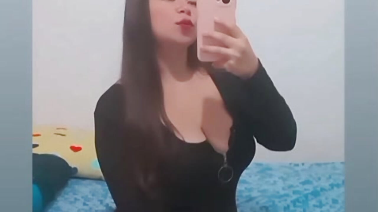 ME ♥ - video by BrendaHank cam model