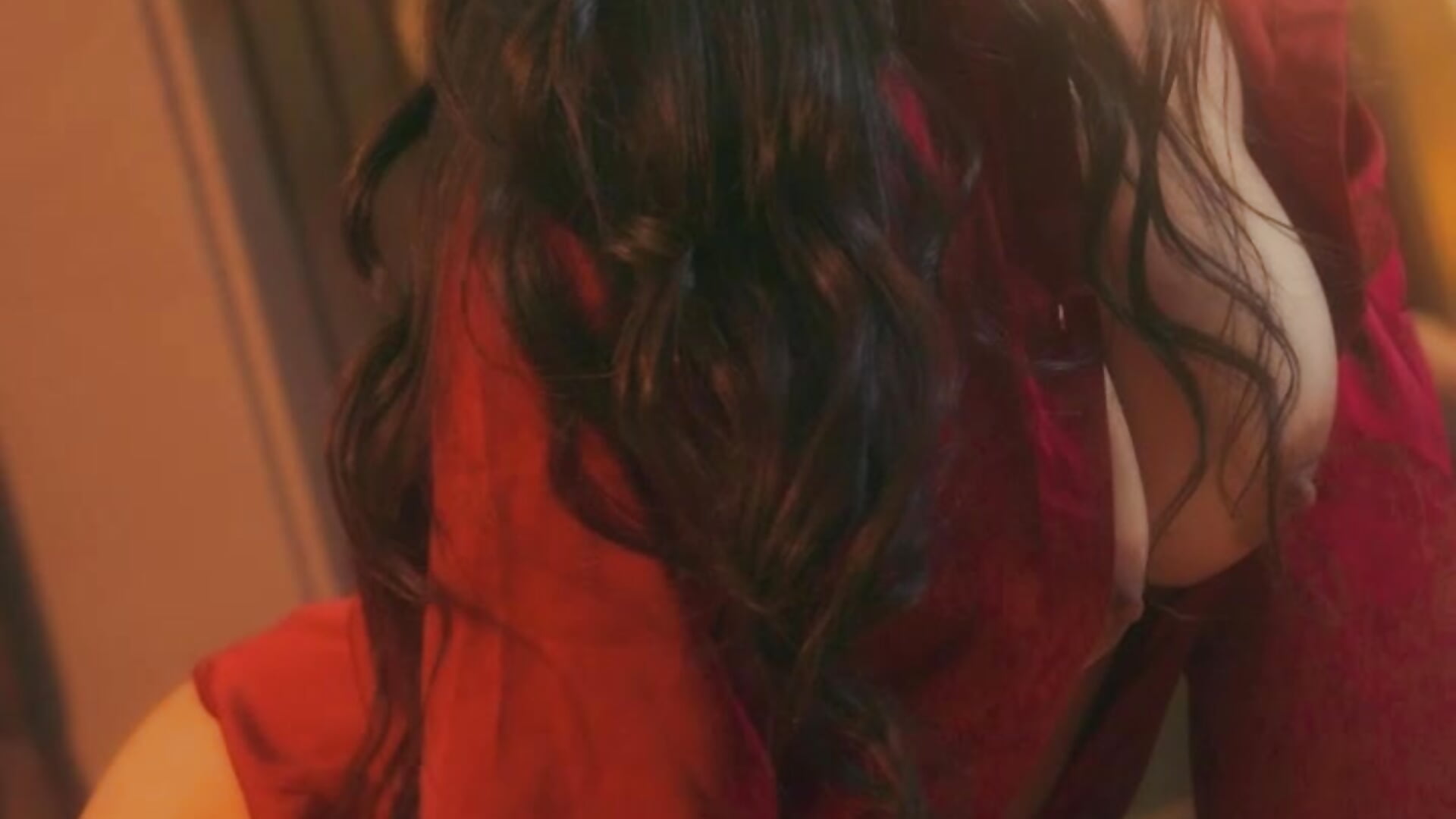 Too hot in red 🔥 - AmyMartinelli adlı kamera modelinin videosu