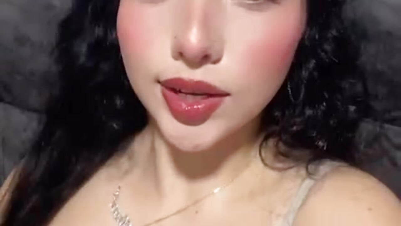 Hello 💗 - video by selene_walker_ cam model