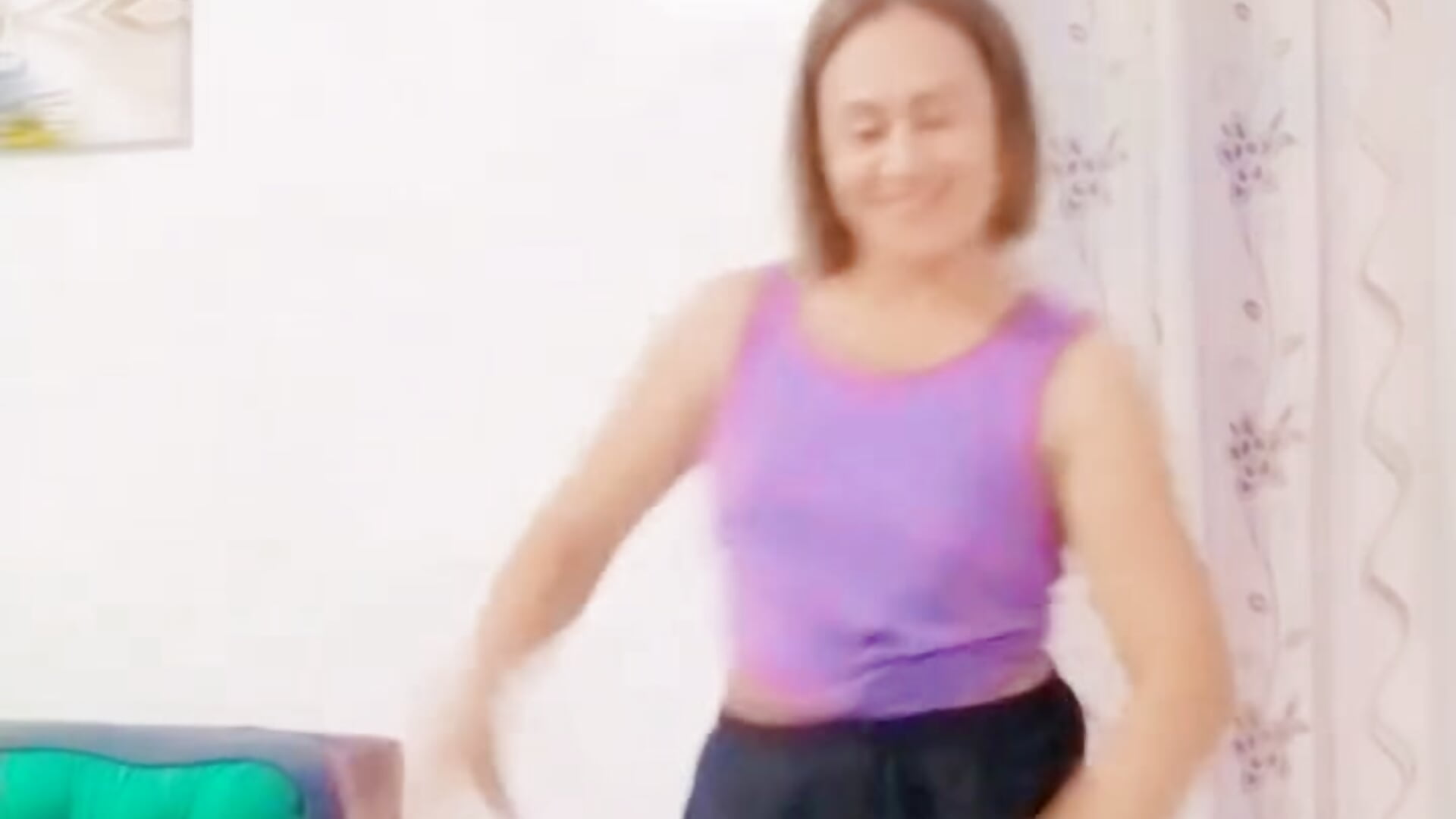 1000014042 - video by xxloveheart cam model