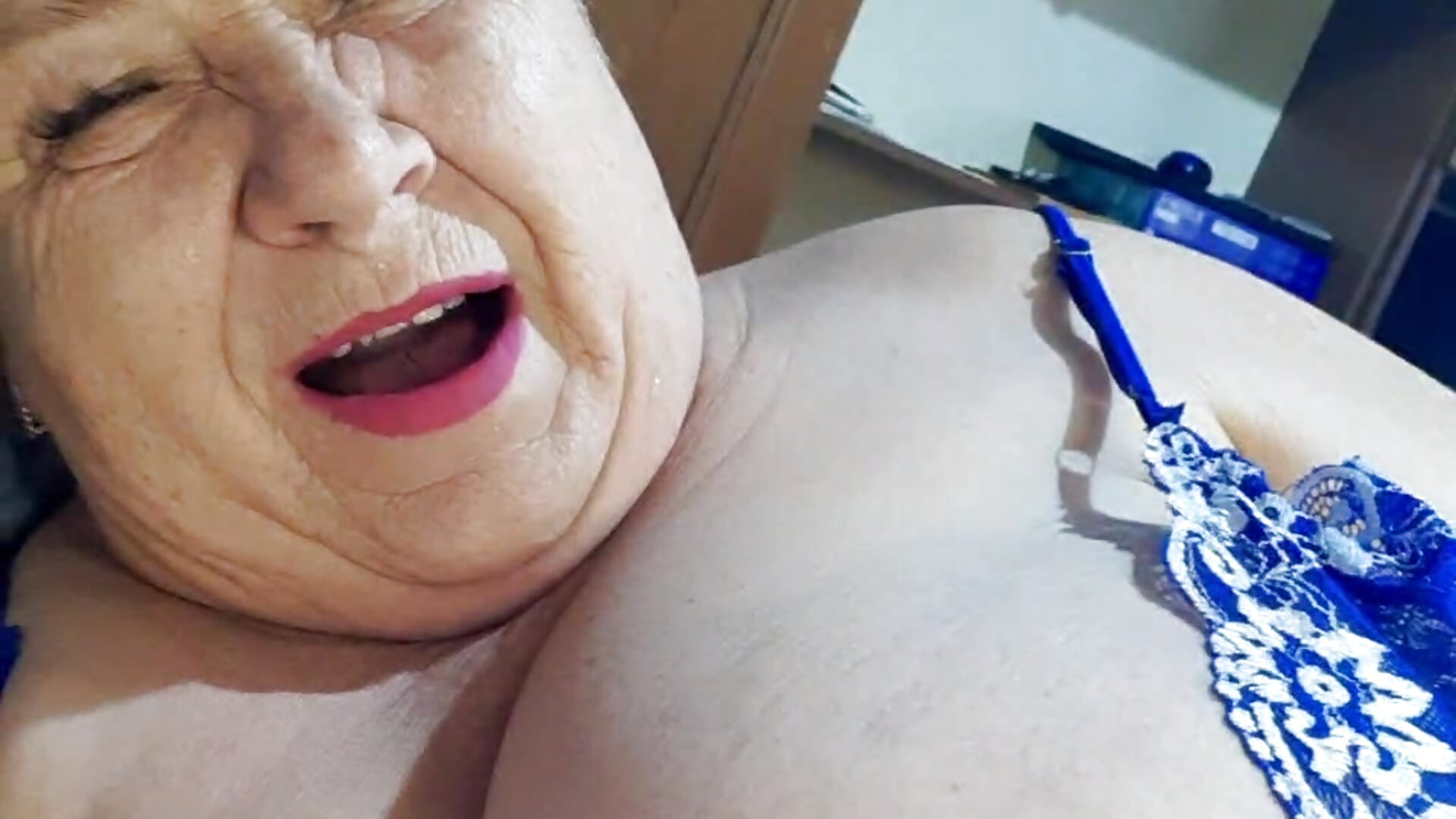 VID-20241216-WA0000 - Video von LettieXMagdalen Cam-Model