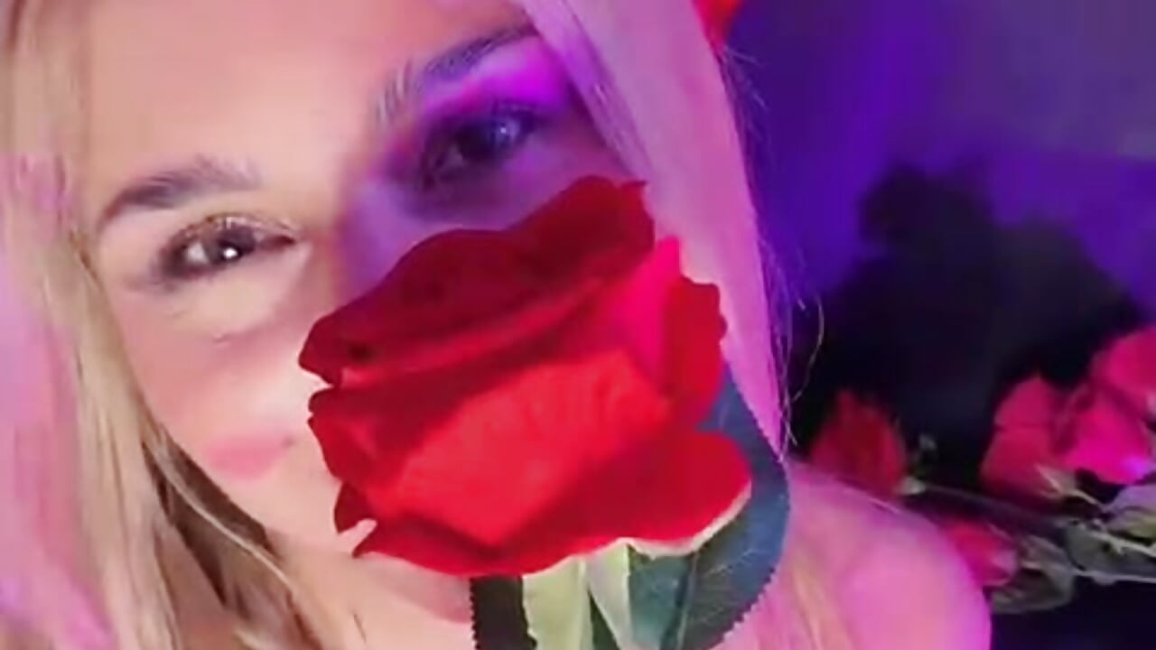 WhatsApp Video 2026-02-04 at 4,20,13 PM - Video von hot_cupid01 Cam-Model