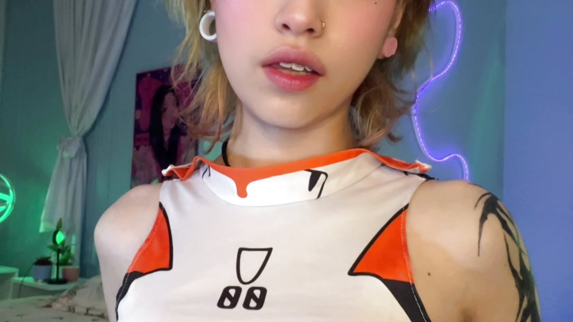 The problem is that you imagine naked - video by Hannahpage cam model