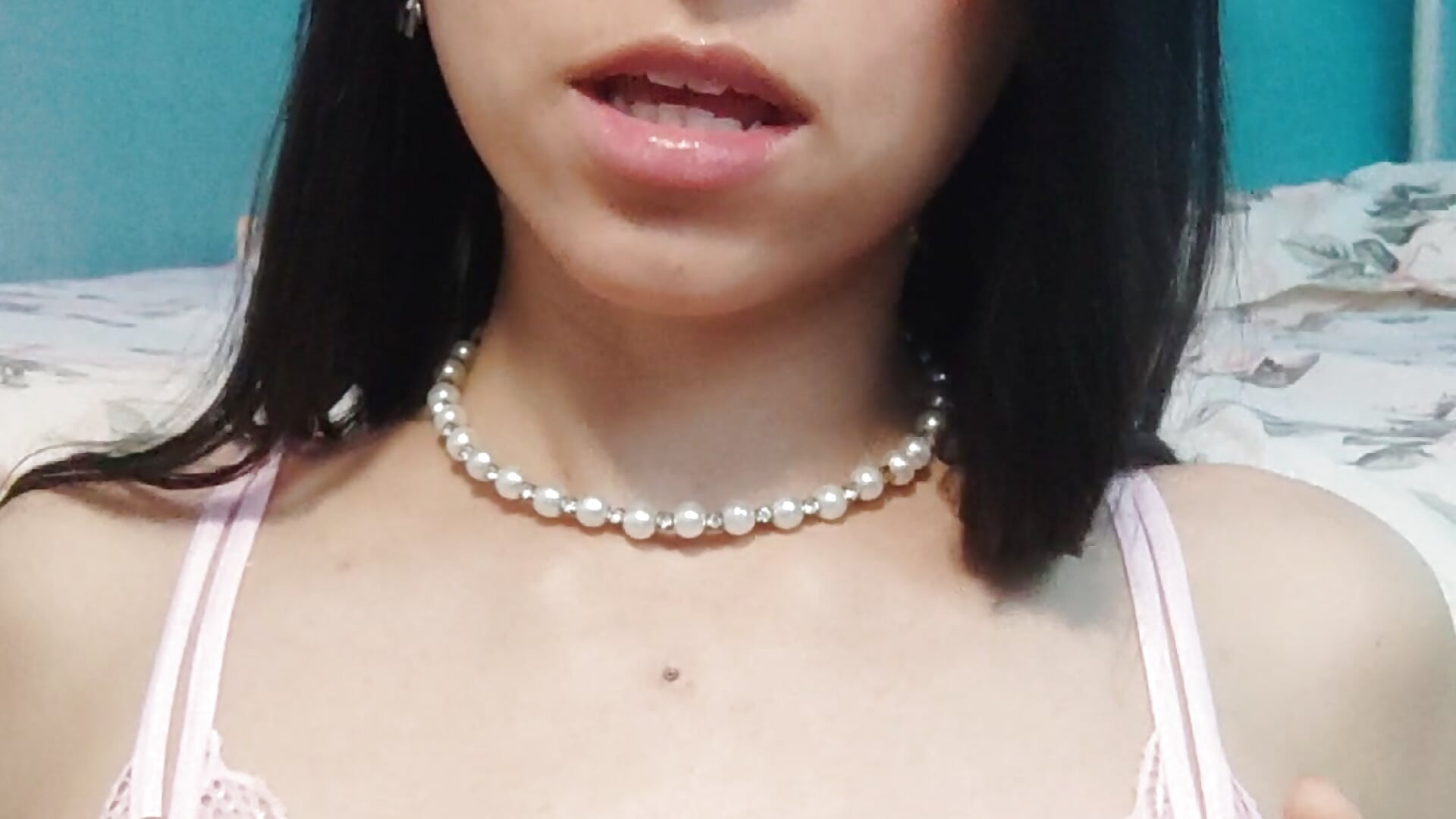 Kiss me slowly 😘 - video by canelleGarces cam model