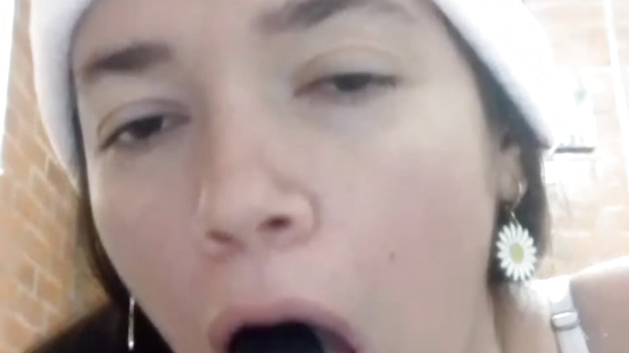 My mouth always gets what it wants 💋🍆 - vídeo de loreen_grey modelo de câmara