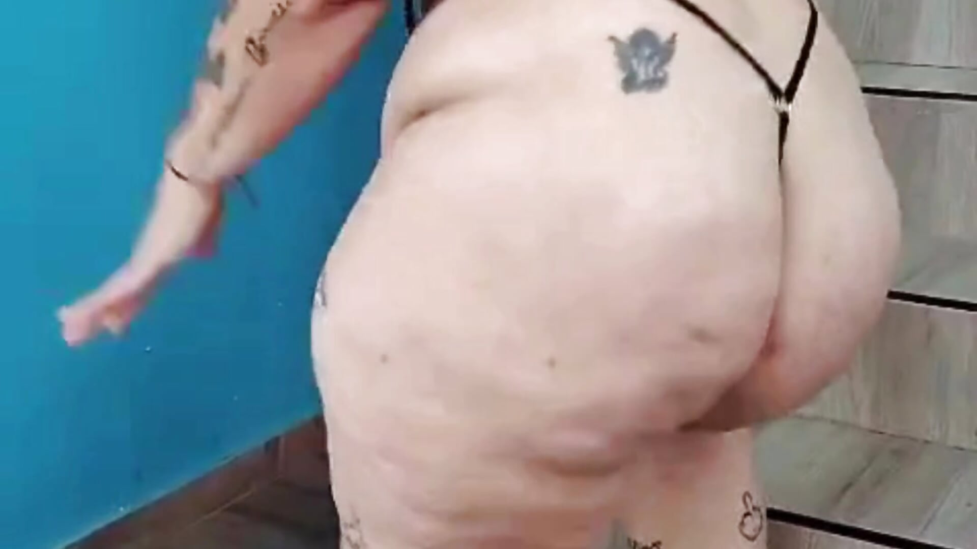 Trweking my huge ass 🍑🔥 - فيديو من amarantha_hanss موديل الكام