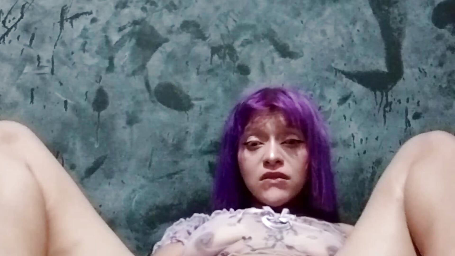 I'm horny and craving some dick😈🔥 - Brutal_FullUrgia69 캠 모델의 동영상