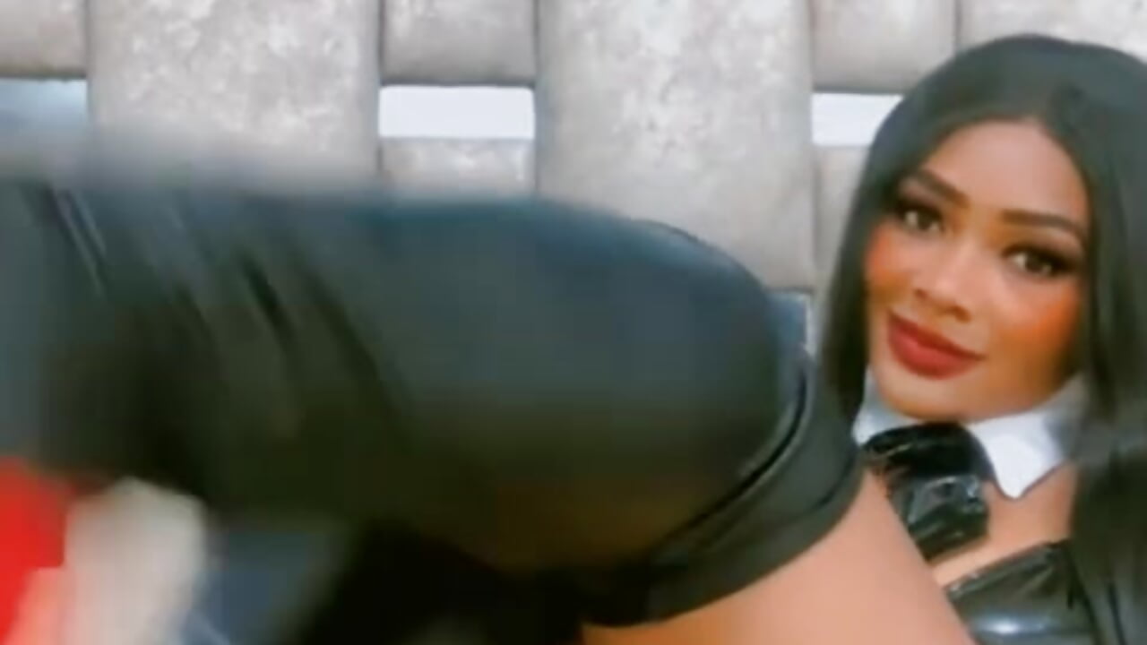 DO YOU WANT TO HAVE FUN? BECAUSE I DO. JOIN ME! - PerlaZultana adlı kamera modelinin videosu