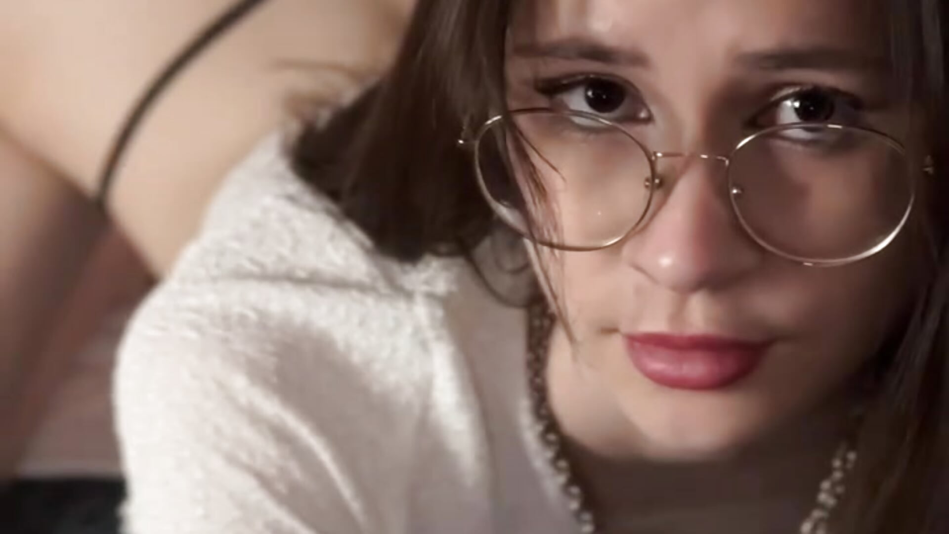 maybe you are already spanking me 😏 - vidéo du modèle de showcams MartaBrent