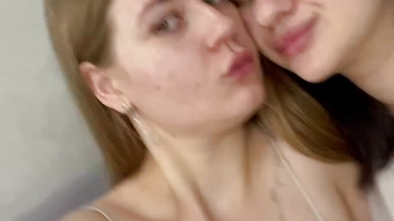 wooow, she so cute here