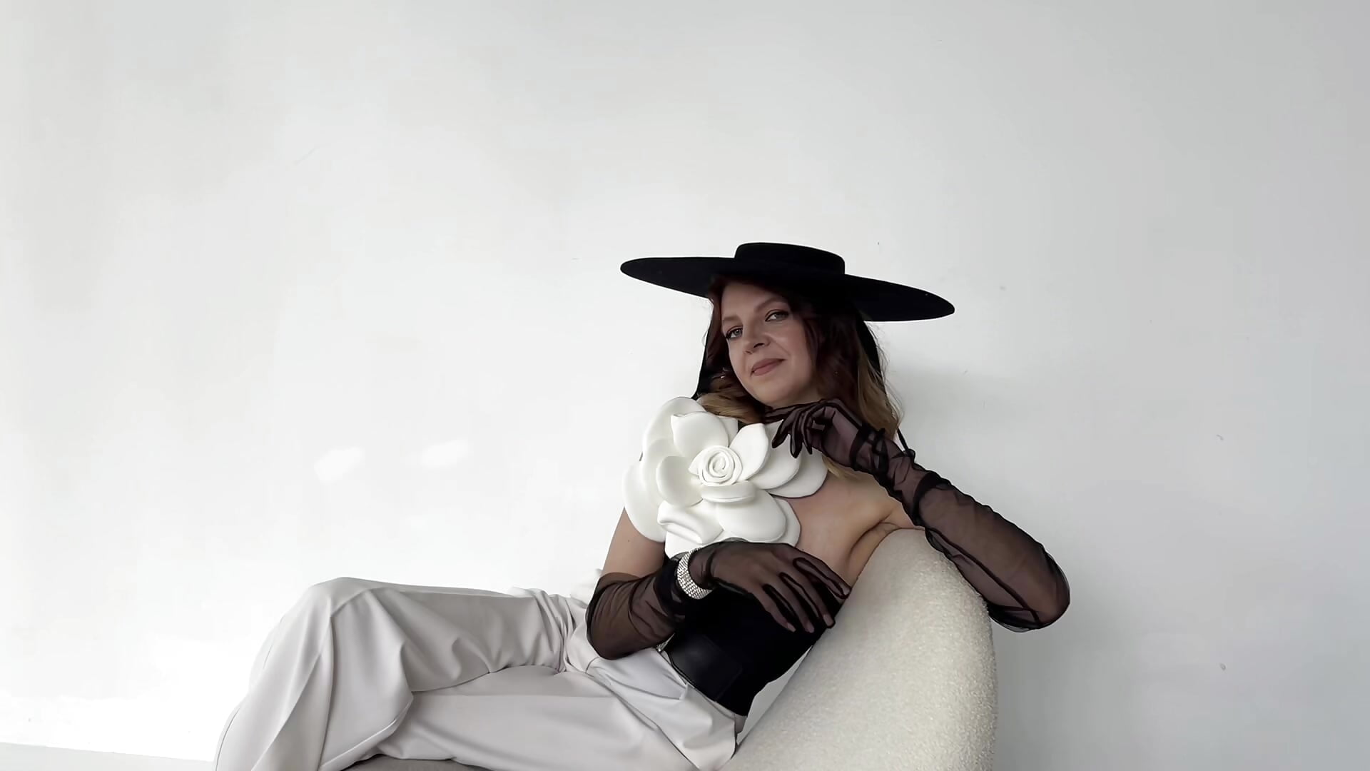 IMG_9203 (1) - video by YourUniverser cam model