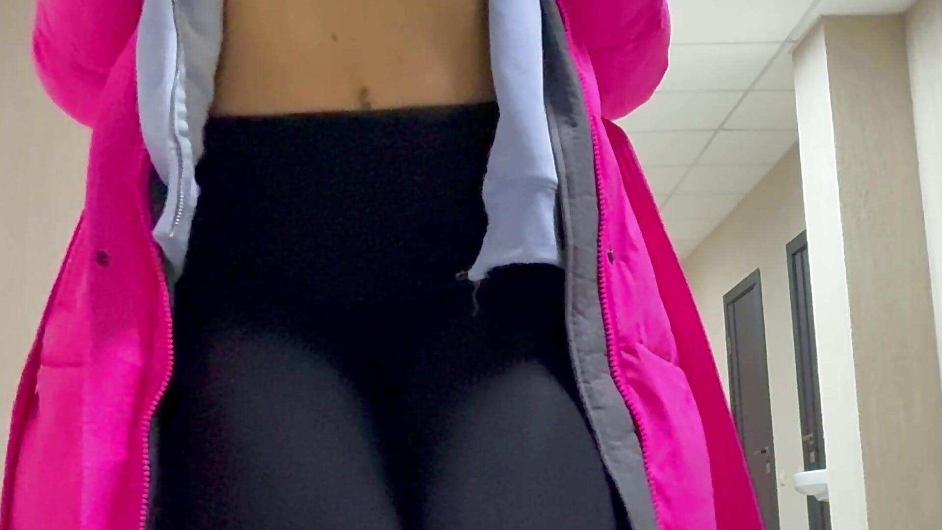 I'm flirting with you a little 😉 – video od webkamerové modelky EvvaMur