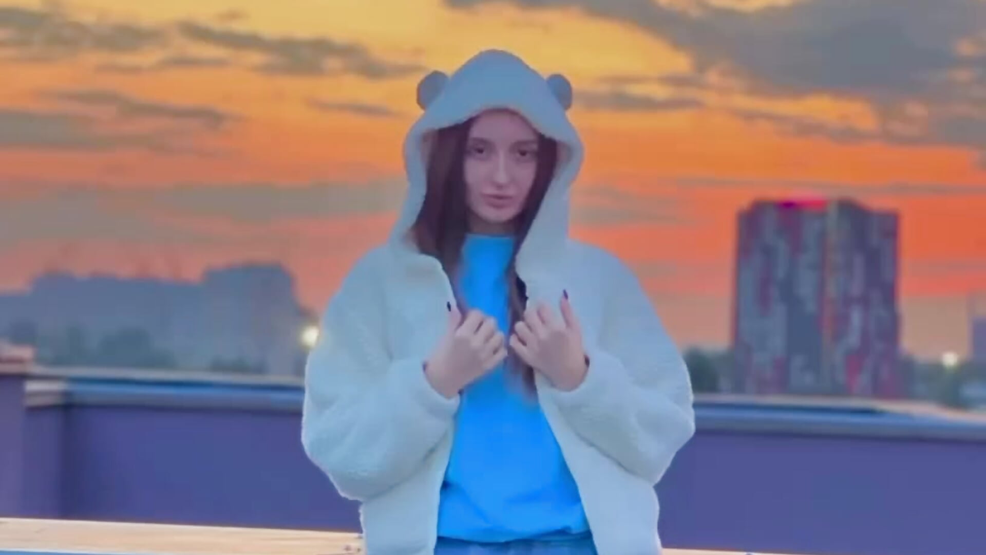 IMG_1687 - video by AliceLids cam model