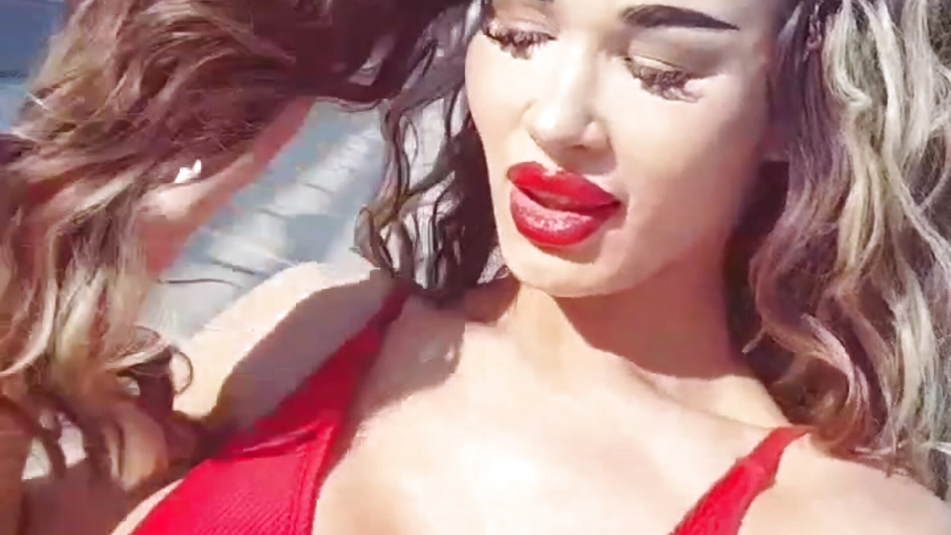 Cute Lexi - video by LexiDiva cam model