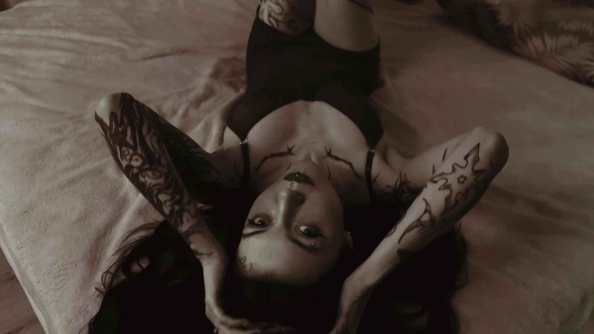 Im waiting for you... - video by Alise_Eve_ cam model