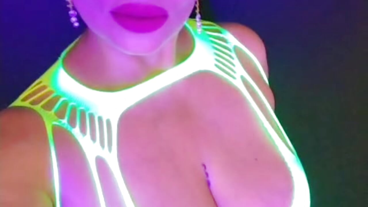 DO YOU LIKE NEON PARTY? - video by EvaMontenegro cam model