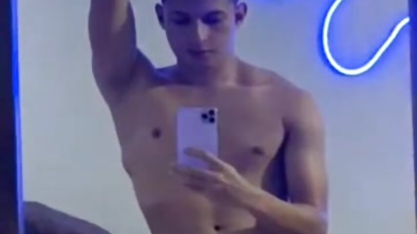 86e9ccb8-dd93-472e-8519-d90e73671273 – video od webkamerové modelky Tubebesotelindo