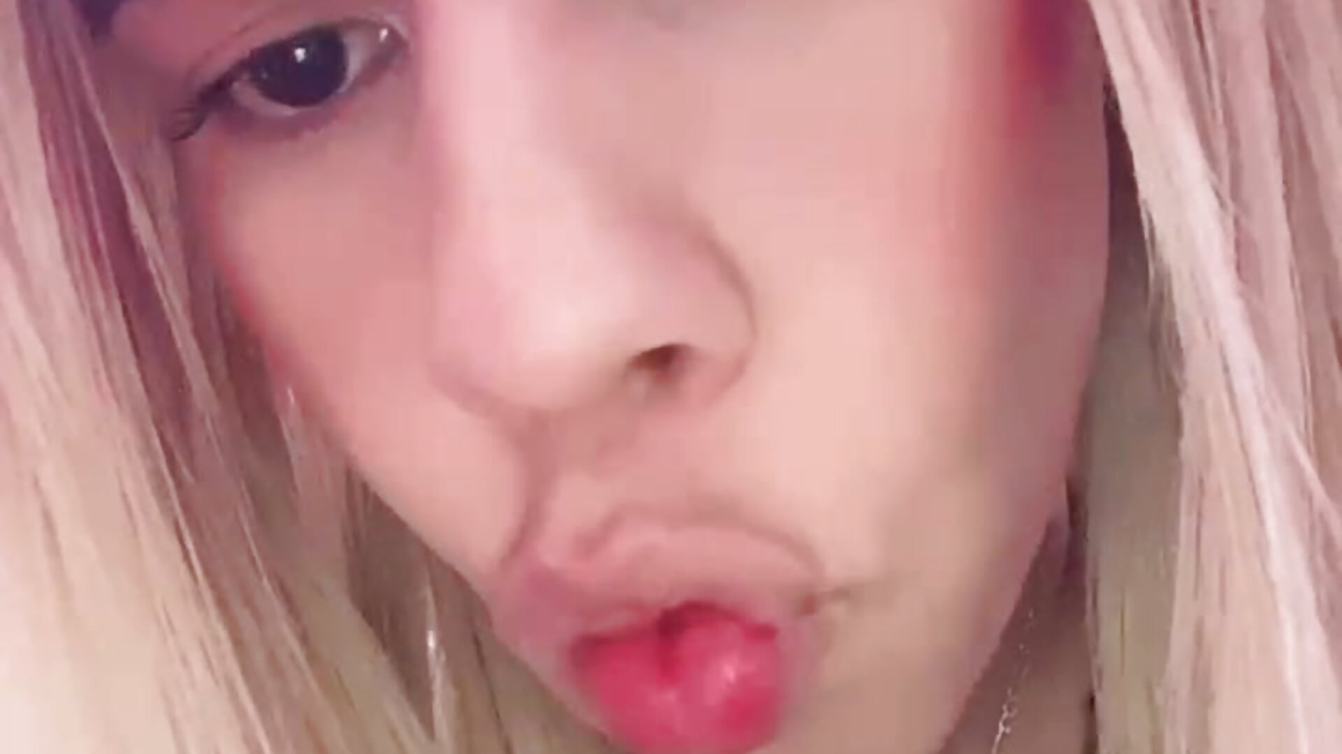 KISSME - video by Percy-99 cam model