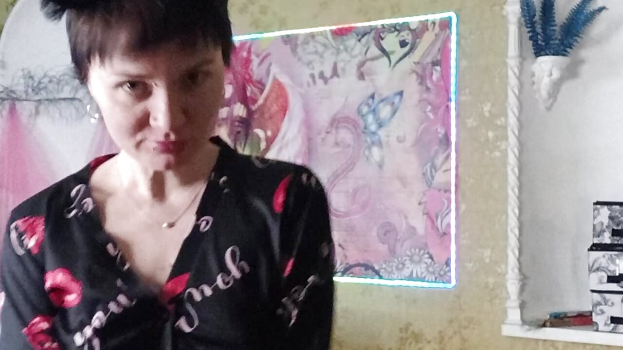 Dancing - video oleh model kamera Dia_Angel