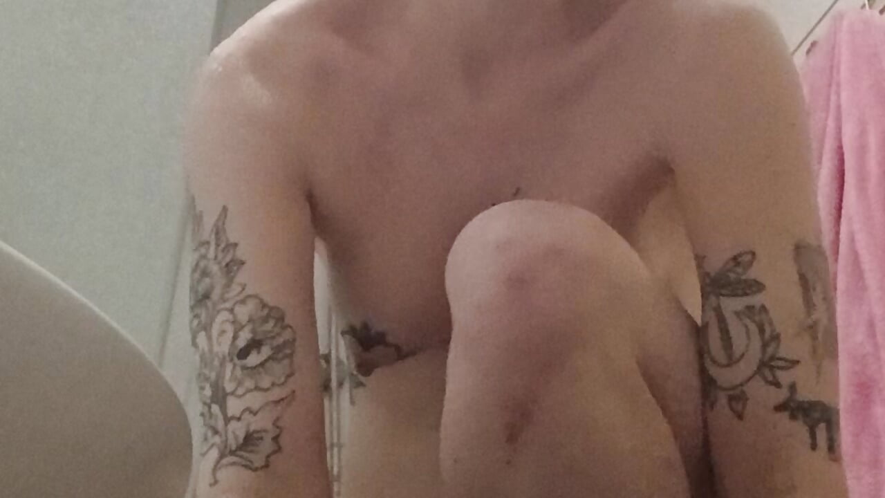 Dancing naked tits in shower - video by Dia_Angel cam model