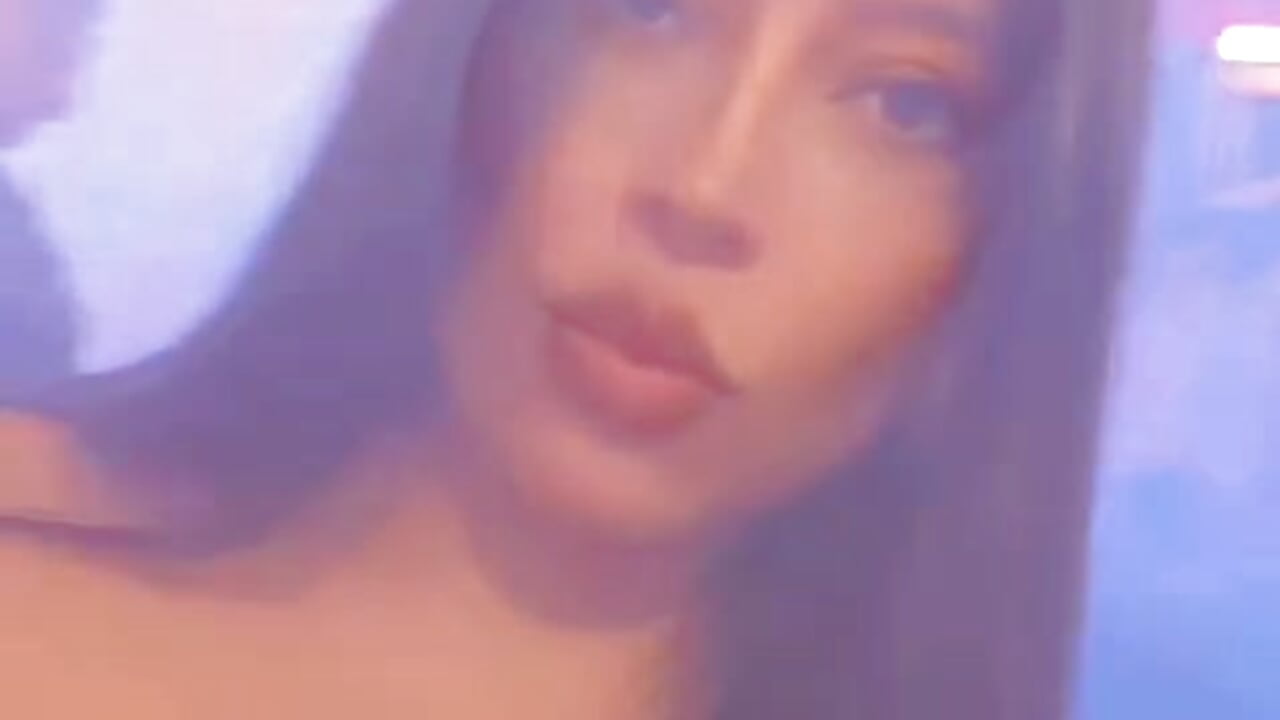 VID-20251109-WA0000 - video by Sashaputa86 cam model