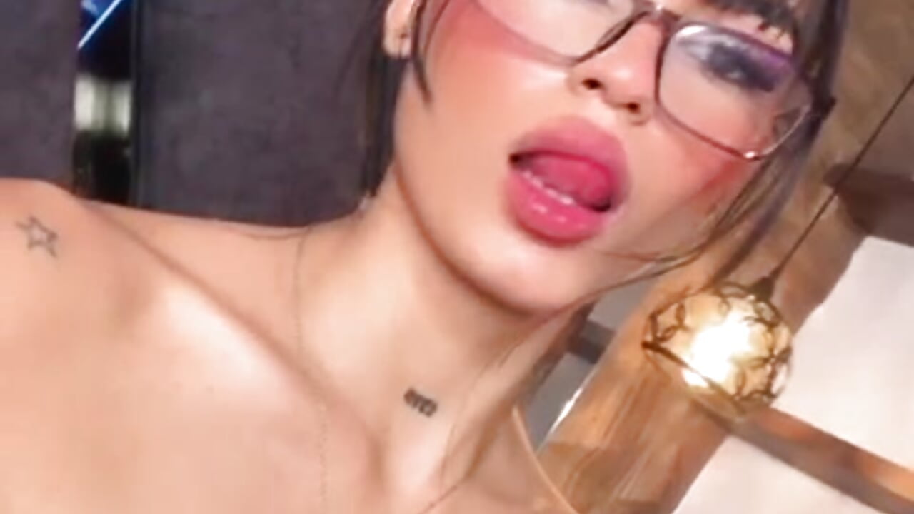 my cute face - video by Ava_Bonny cam model