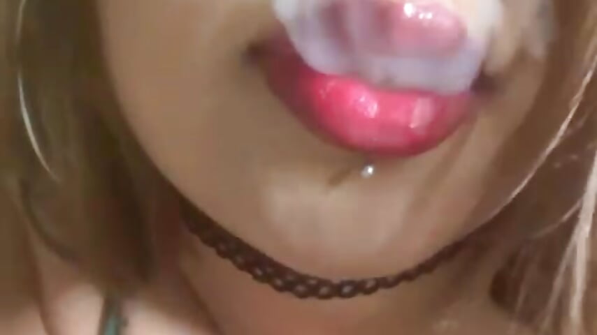 The light touches me softly… but I want your gaze to burn deeper - video by SophiaSummer cam model