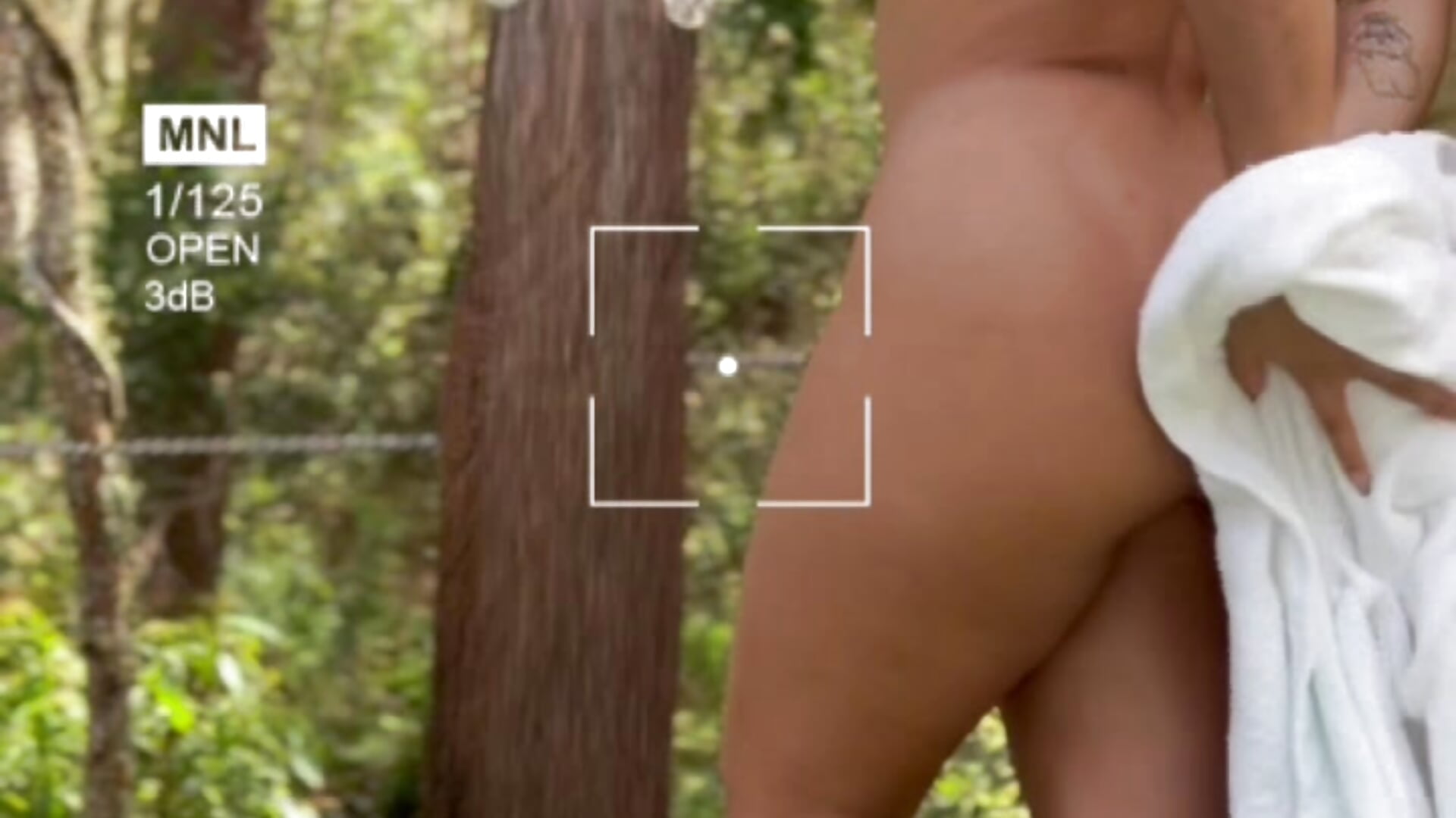 Shower with me outdoors - video by Valery_dupontt cam model