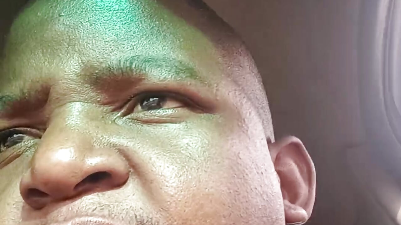 1000396309 – video af Thabo1004 cam-model