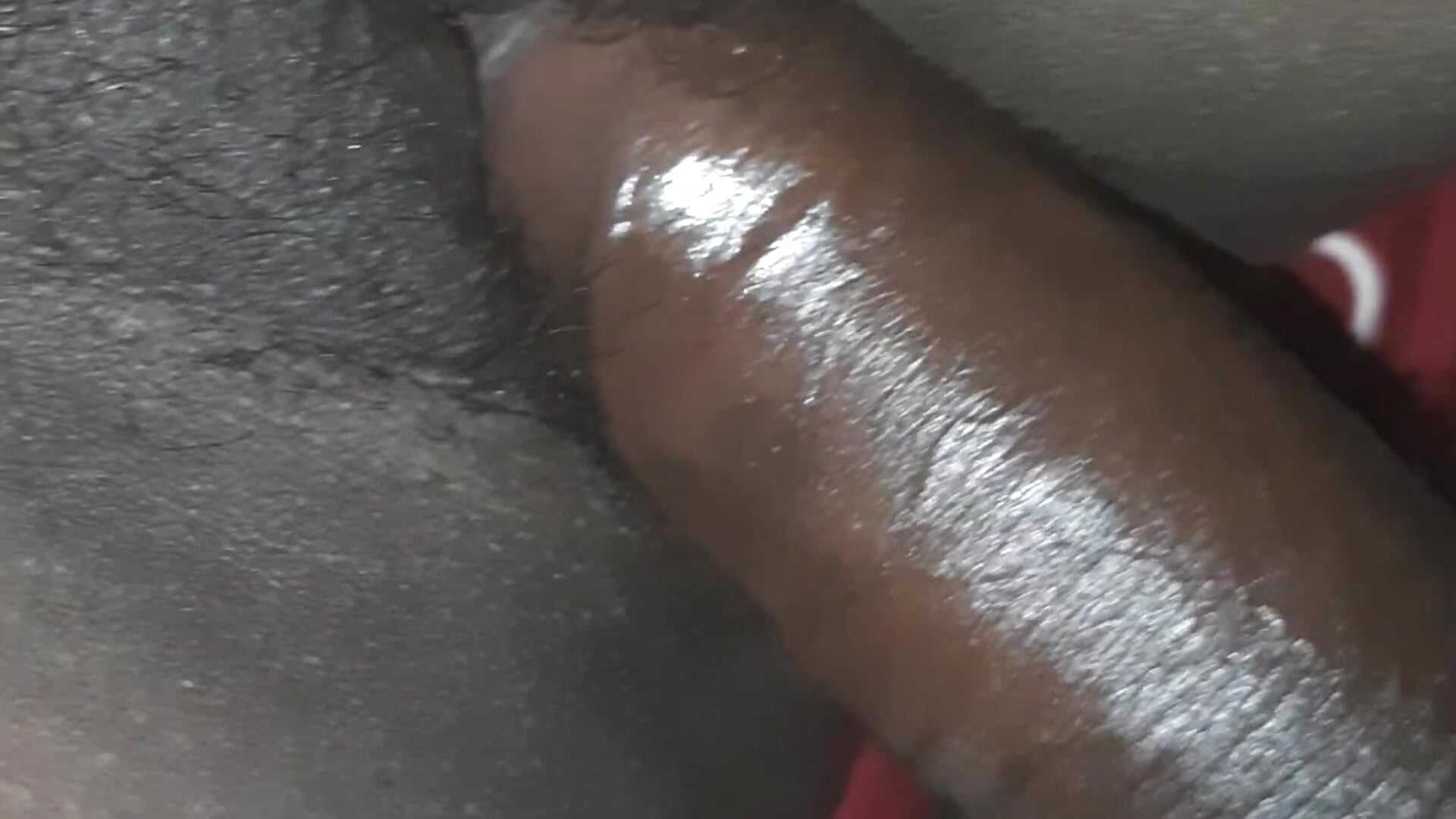 Pussy Fuck Gum Leaking in pussy - video by GOLD-COUPLE-2025 cam model