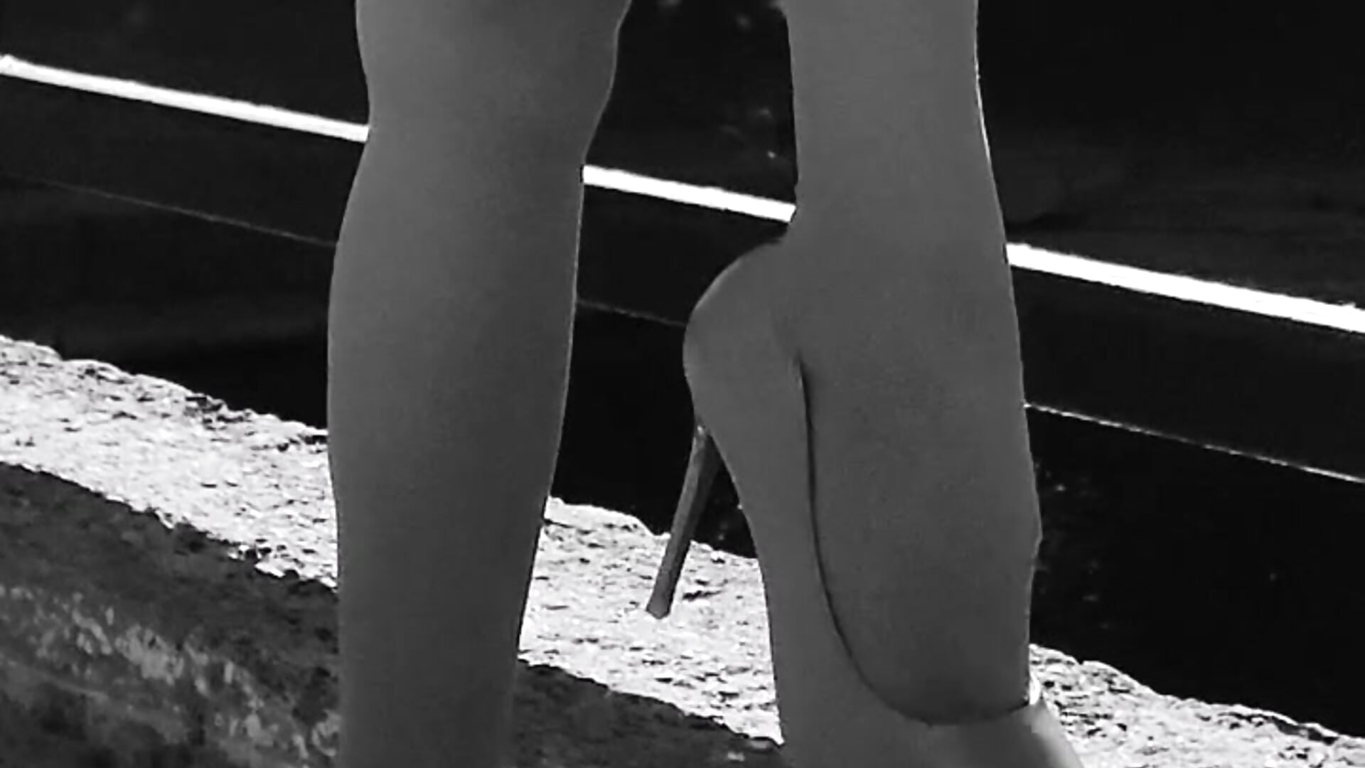 Heels - video by Deynara cam model