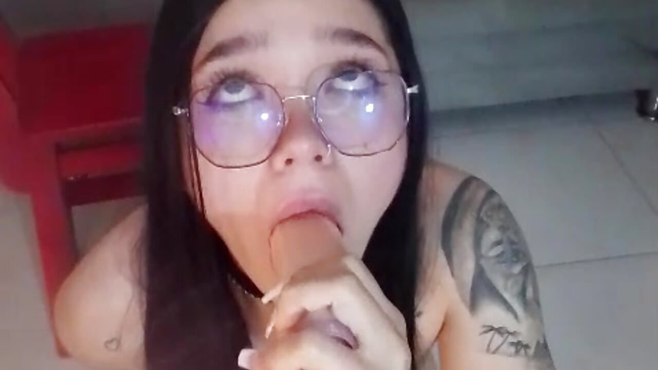 I love it when you order me to swallow your cock. - clip cu lola_foox model videochat