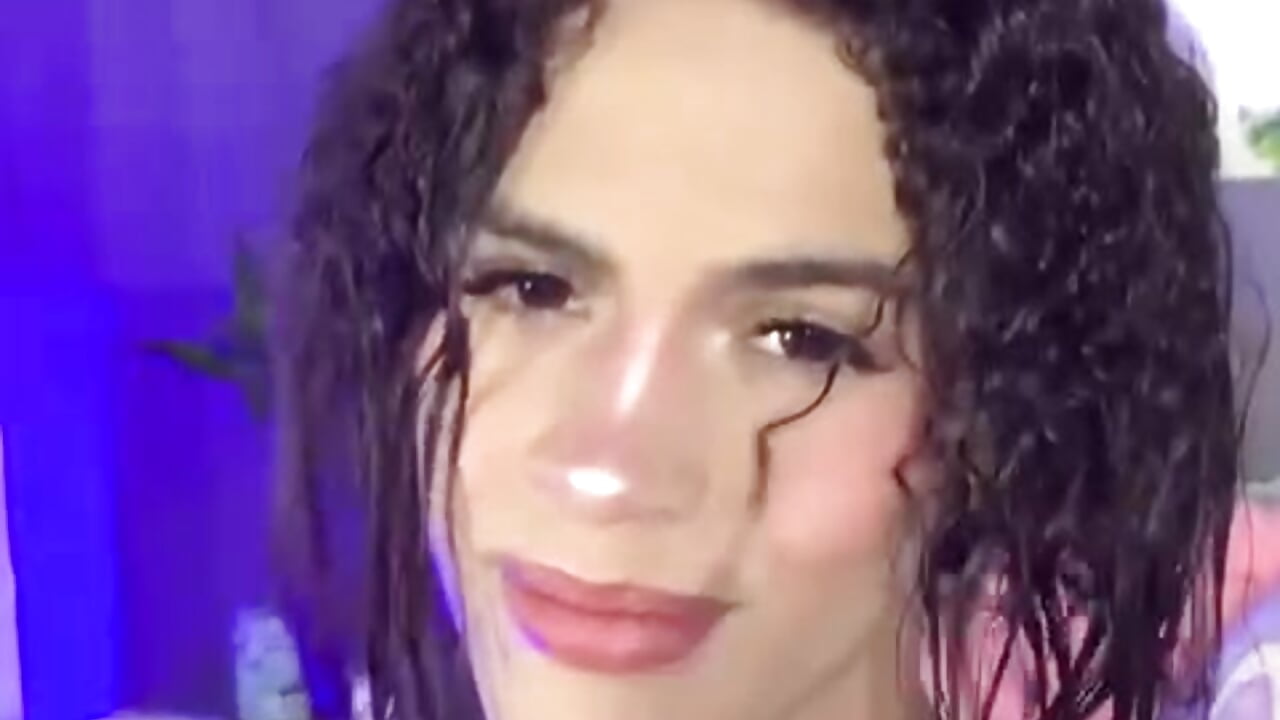 extraño mis rizos - video by Mafer_Osorio cam model