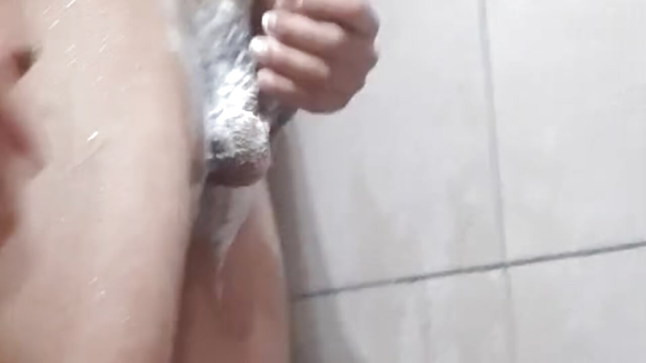 WhatsApp Video 2025-06-18 at 00,47,02 - video by CesarLeyess cam model