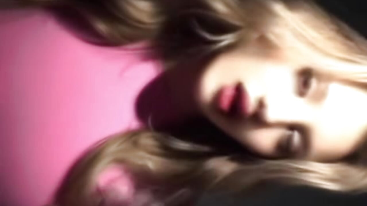 love.. - vídeo de la modelo de cam StacyEvances