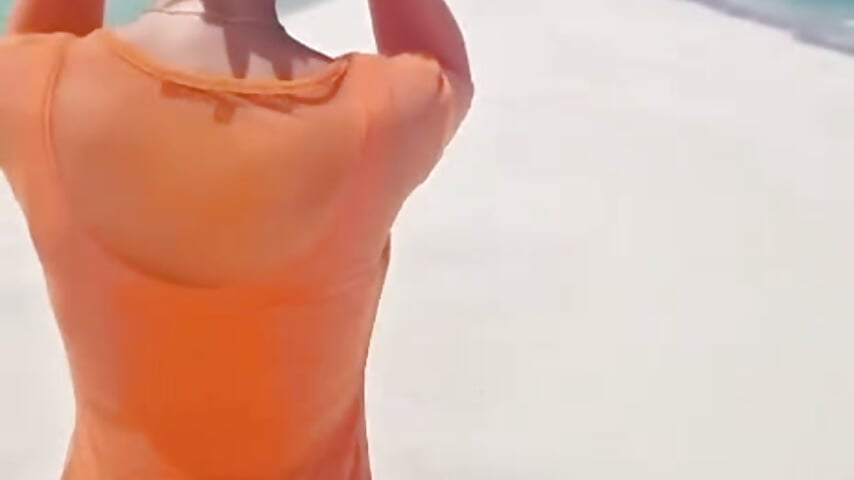 Tropical tease🔥 - video by JenniferLovve cam model