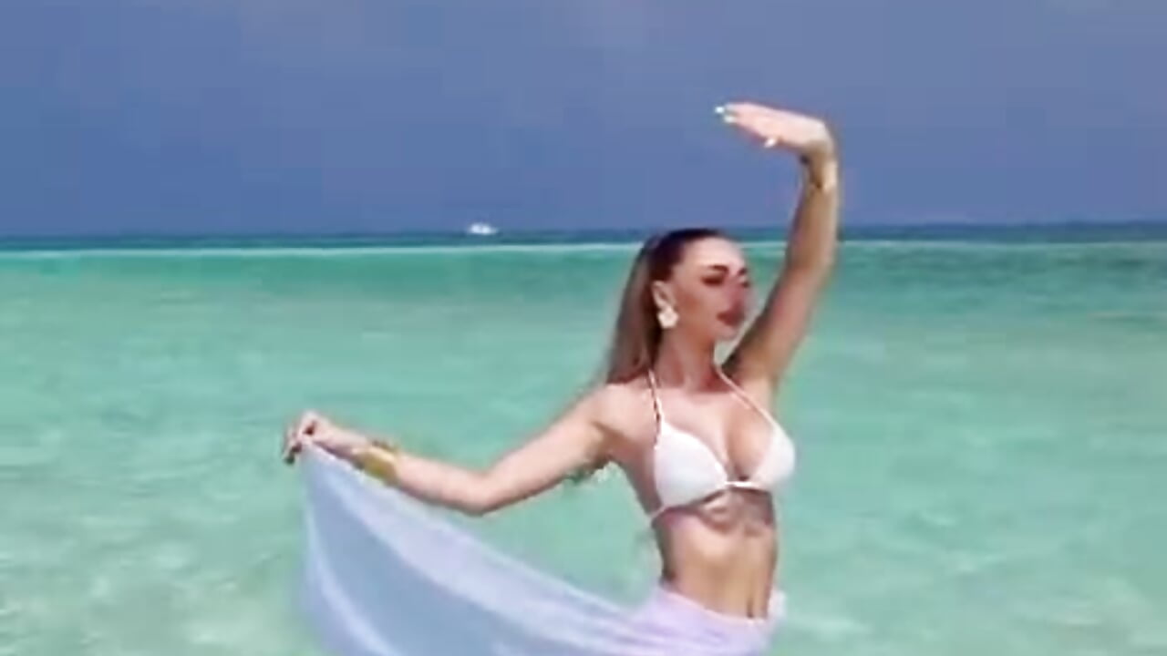 Seduction on fire✨ - video by JenniferLovve cam model