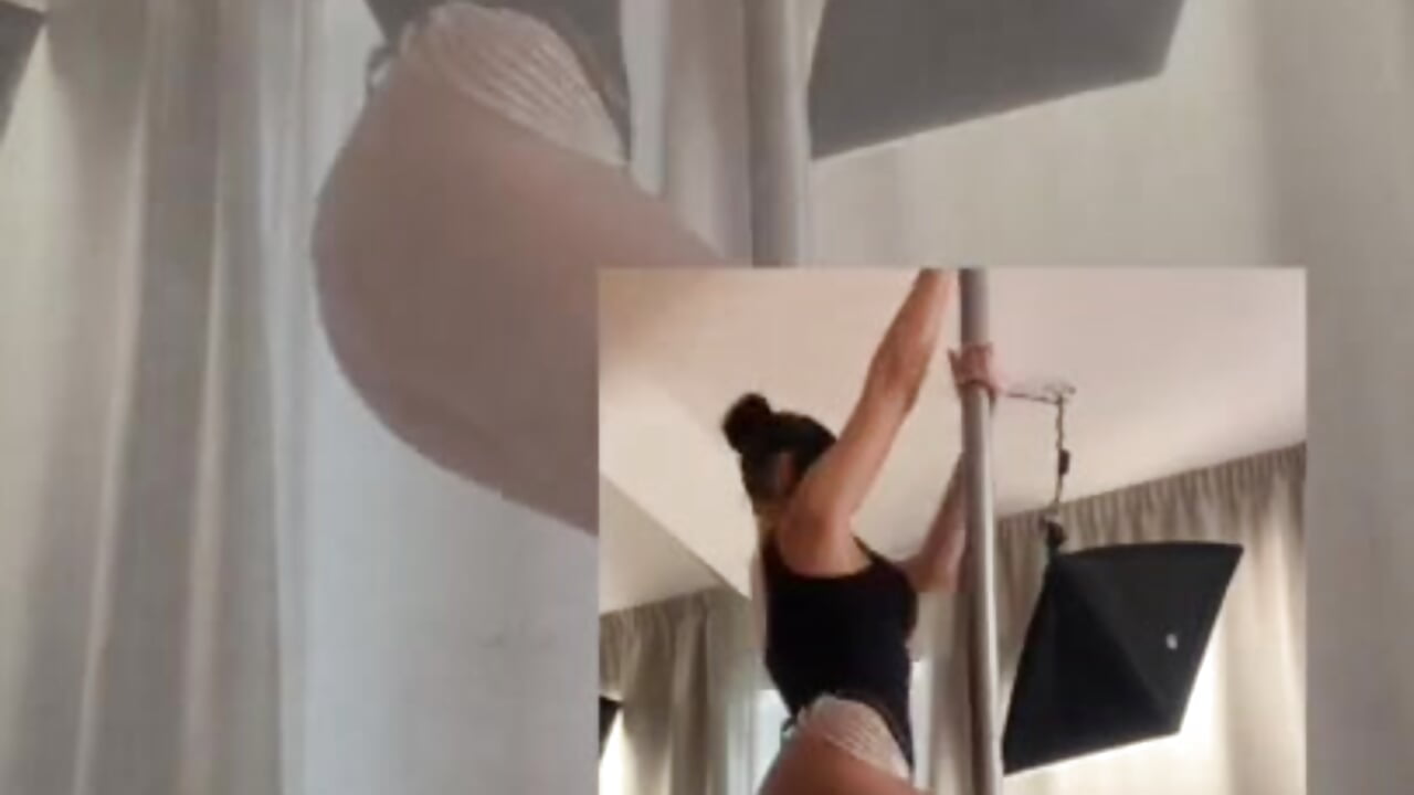 Pole Dance - video by JenniferLovve cam model