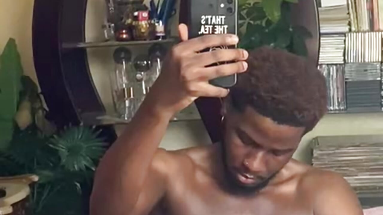 I just need some head in a comfortable bed, it could all be so simple. - video by black_Man_dingo cam model