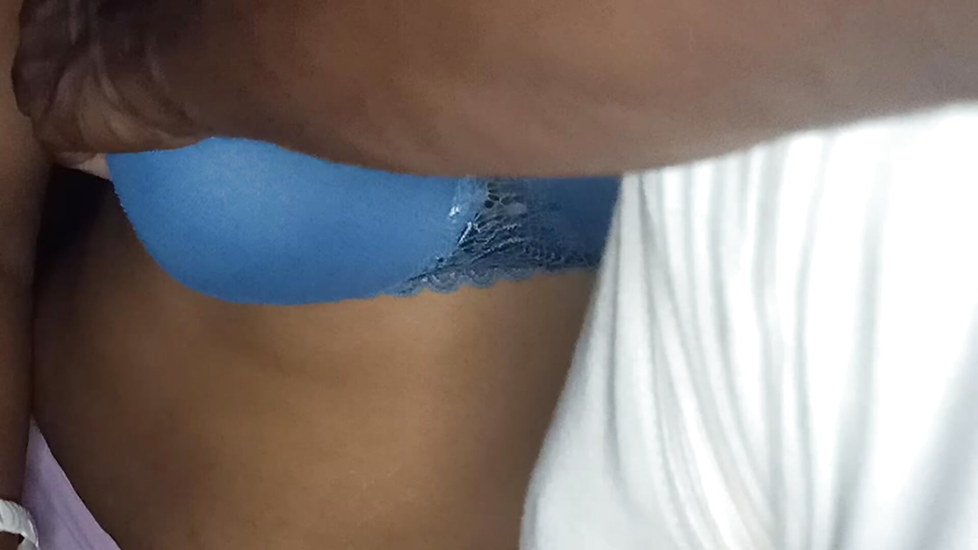 VID20250716145446 – video modela na kameri sxRittika