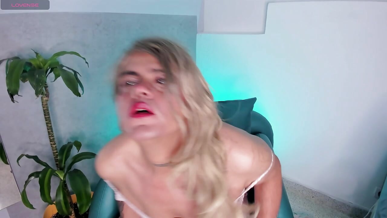 2025-08-29 11-15-06 - video by Yordan_chubbyhot cam model