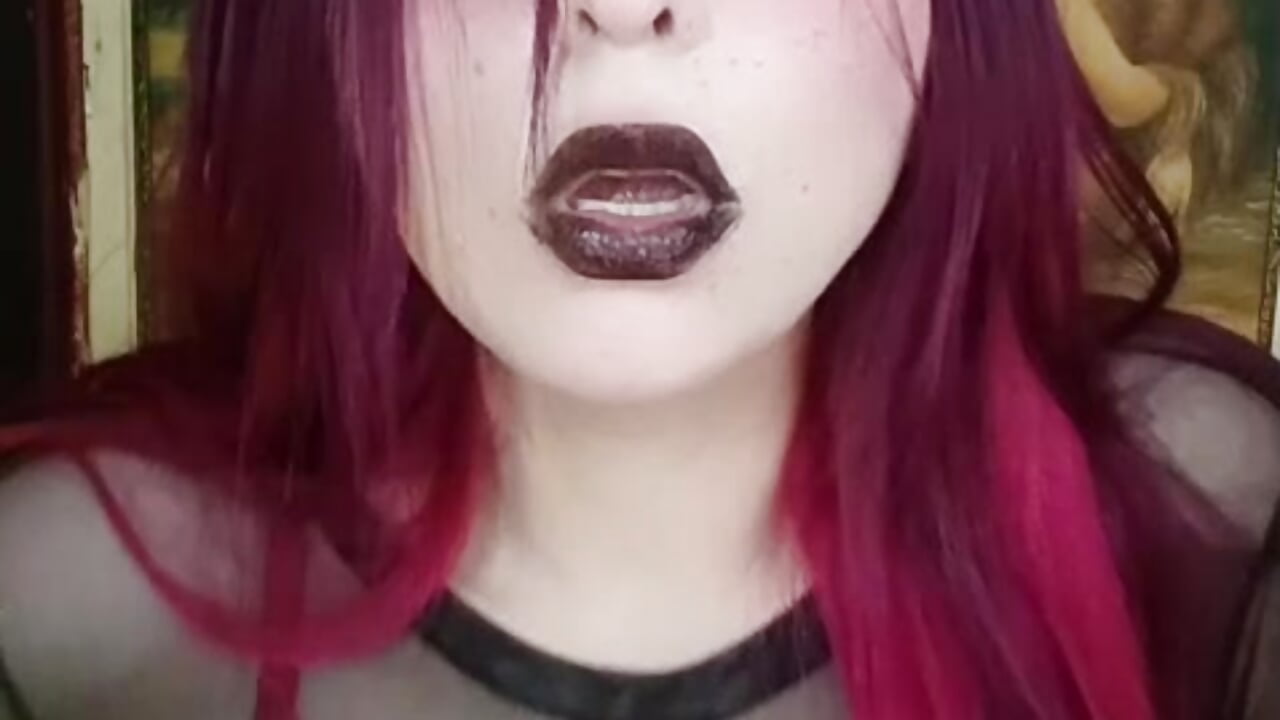 Night dark - 視頻由 Lilith_magenta 主播提供