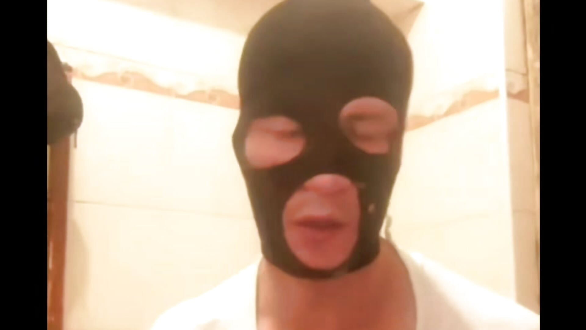 1255 – video od webkamerové modelky Dima_shuum