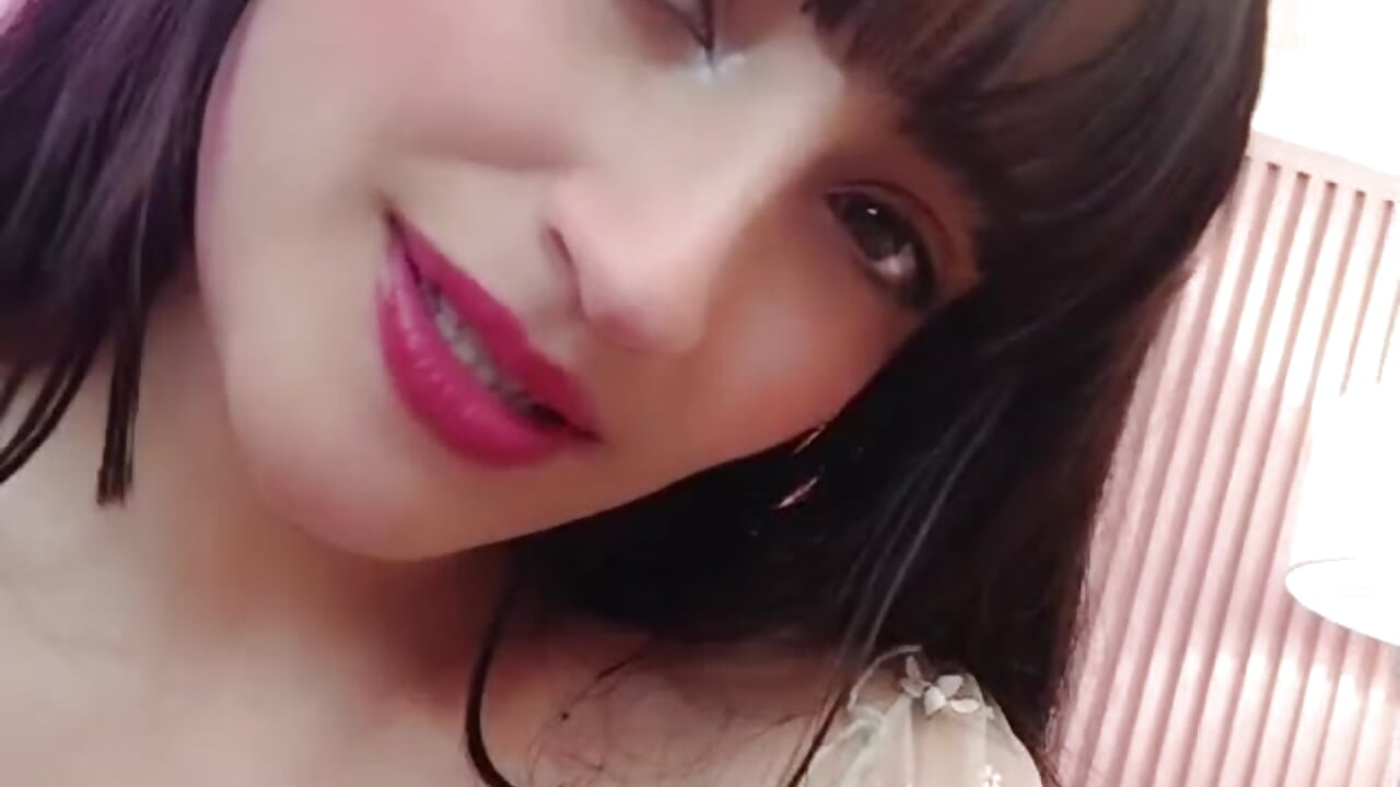 I tend to be a little tender 🤭😝 - video by HollyHill_ cam model