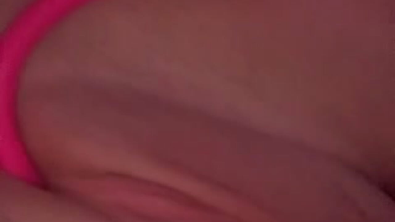 Pussy play👀