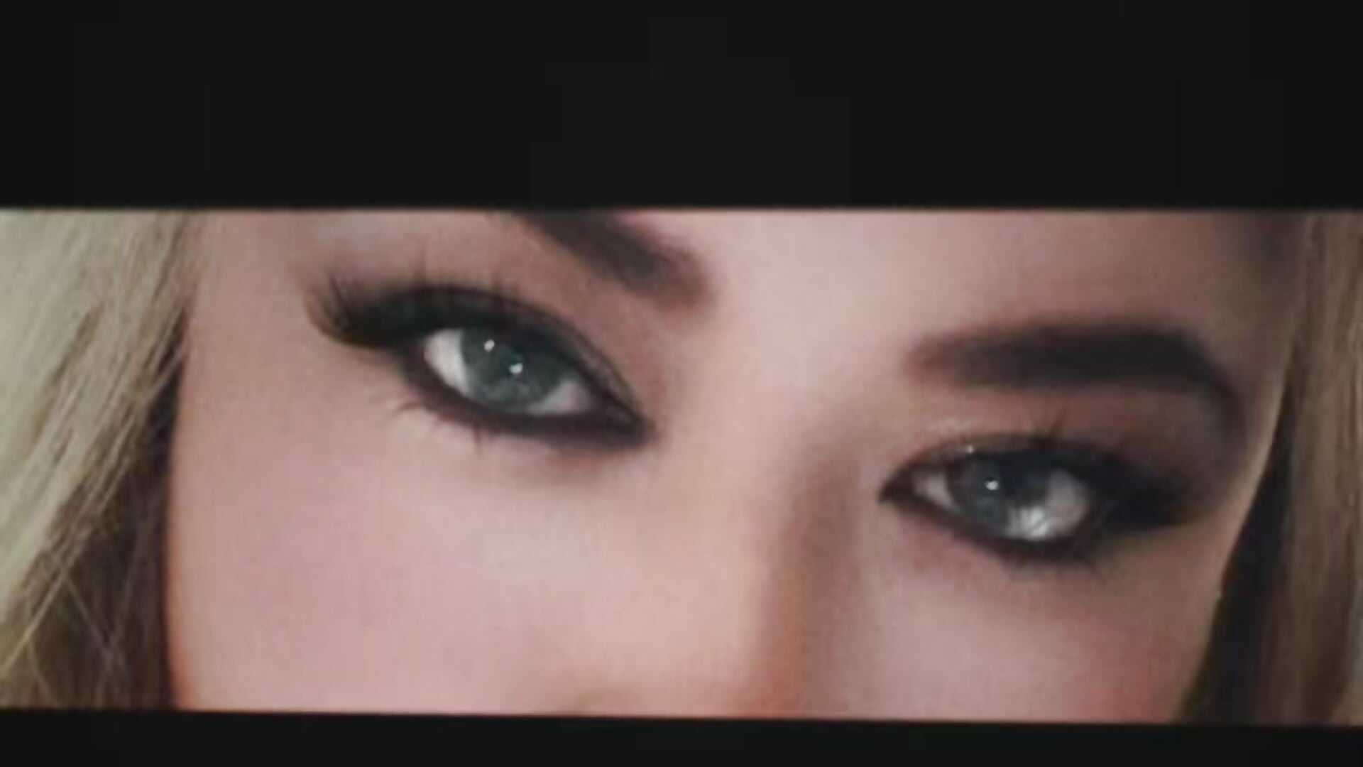 Ojos 👀－カメラキャストのmaddy_Bloommの動画