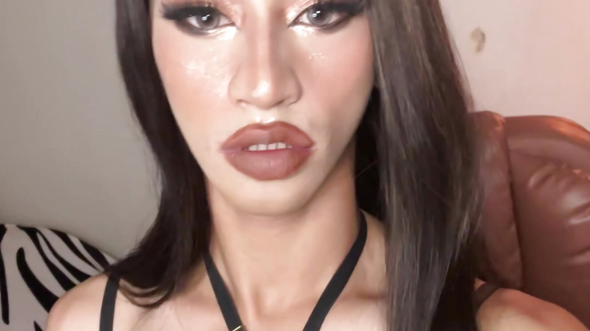 Ugh Cassy Youre Gorgeous 🖤 - video by CassySmith cam model