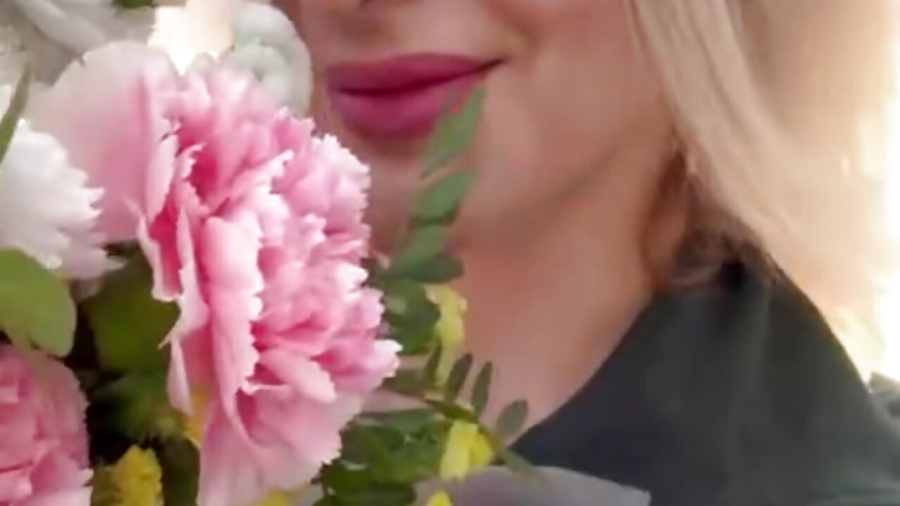 Flirting) - video by sirena124 cam model